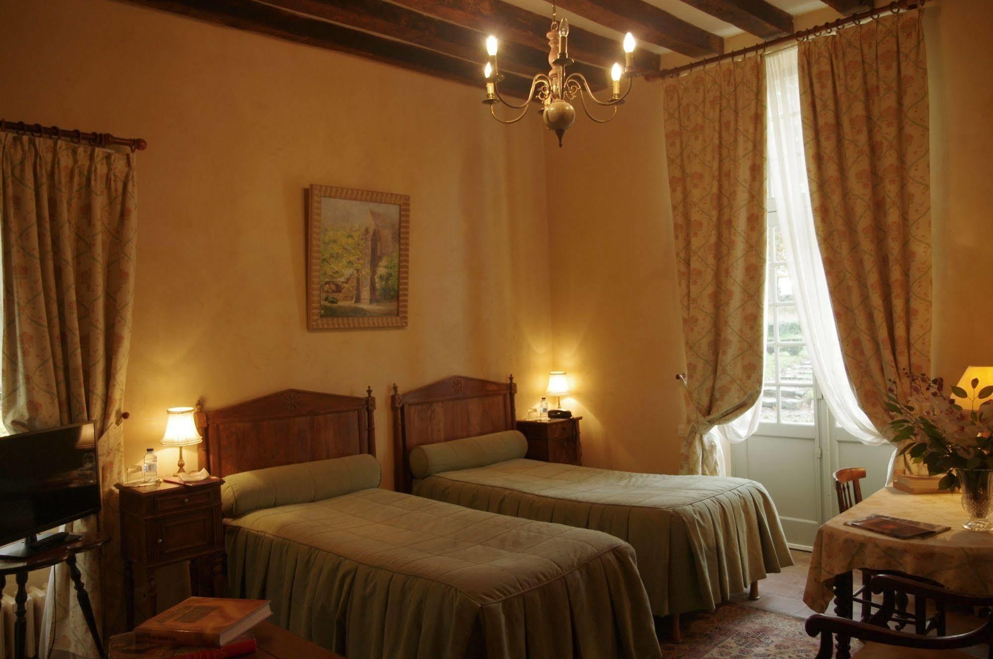 Domaine De Chatenay - Le Mans Saint Saturnin Bagian luar foto