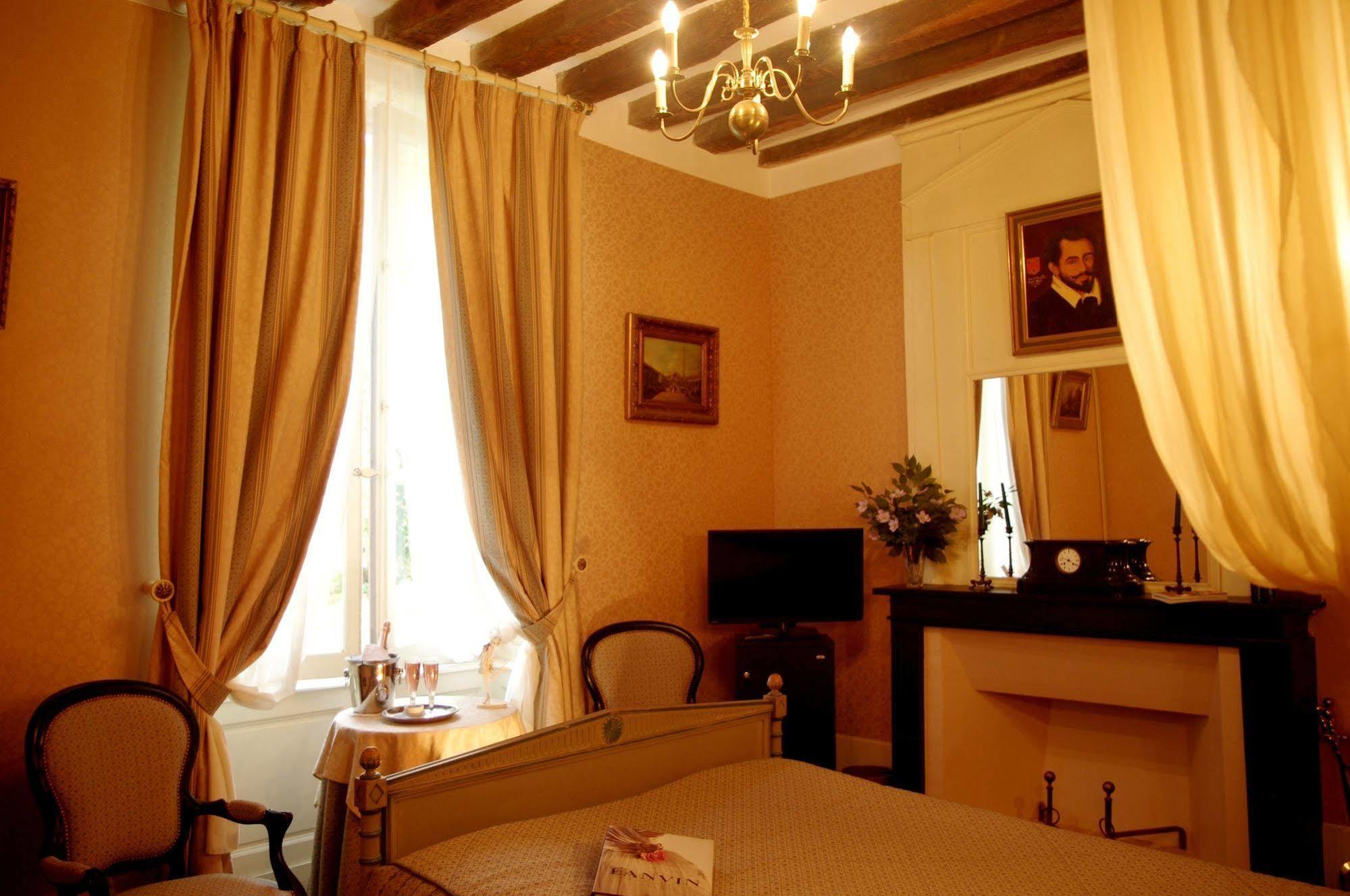 Domaine De Chatenay - Le Mans Saint Saturnin Bagian luar foto