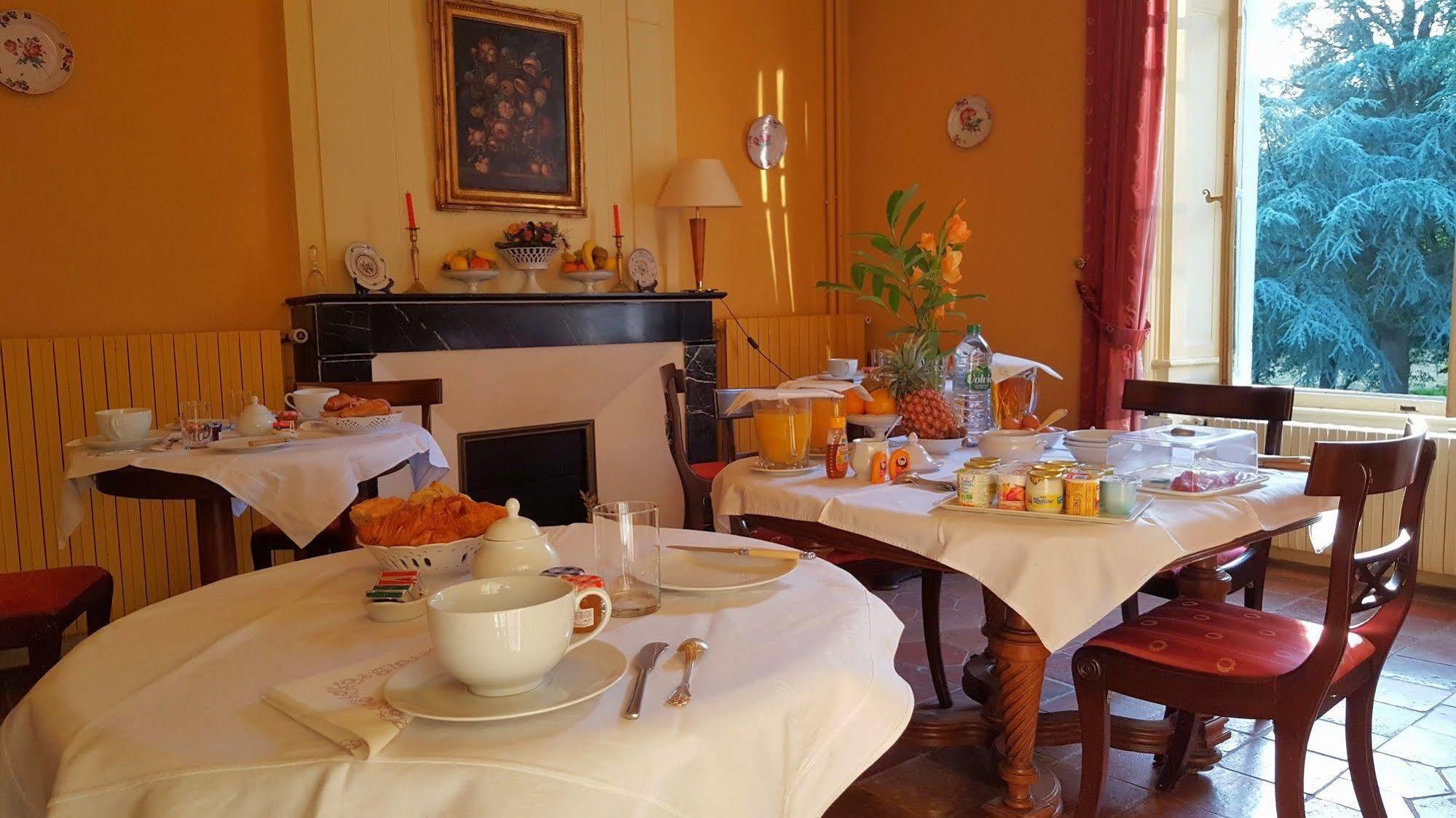 Domaine De Chatenay - Le Mans Saint Saturnin Bagian luar foto